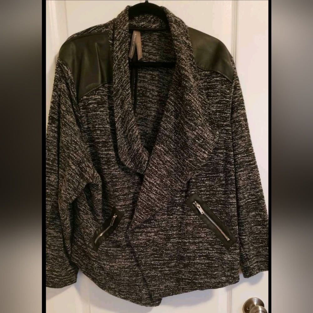 Penningtons Women's Black and Gray Suit Jacket 4x
